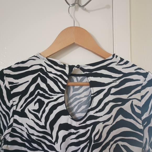 Long Sleeve Zebra Bodysuit - Picture 3 of 3